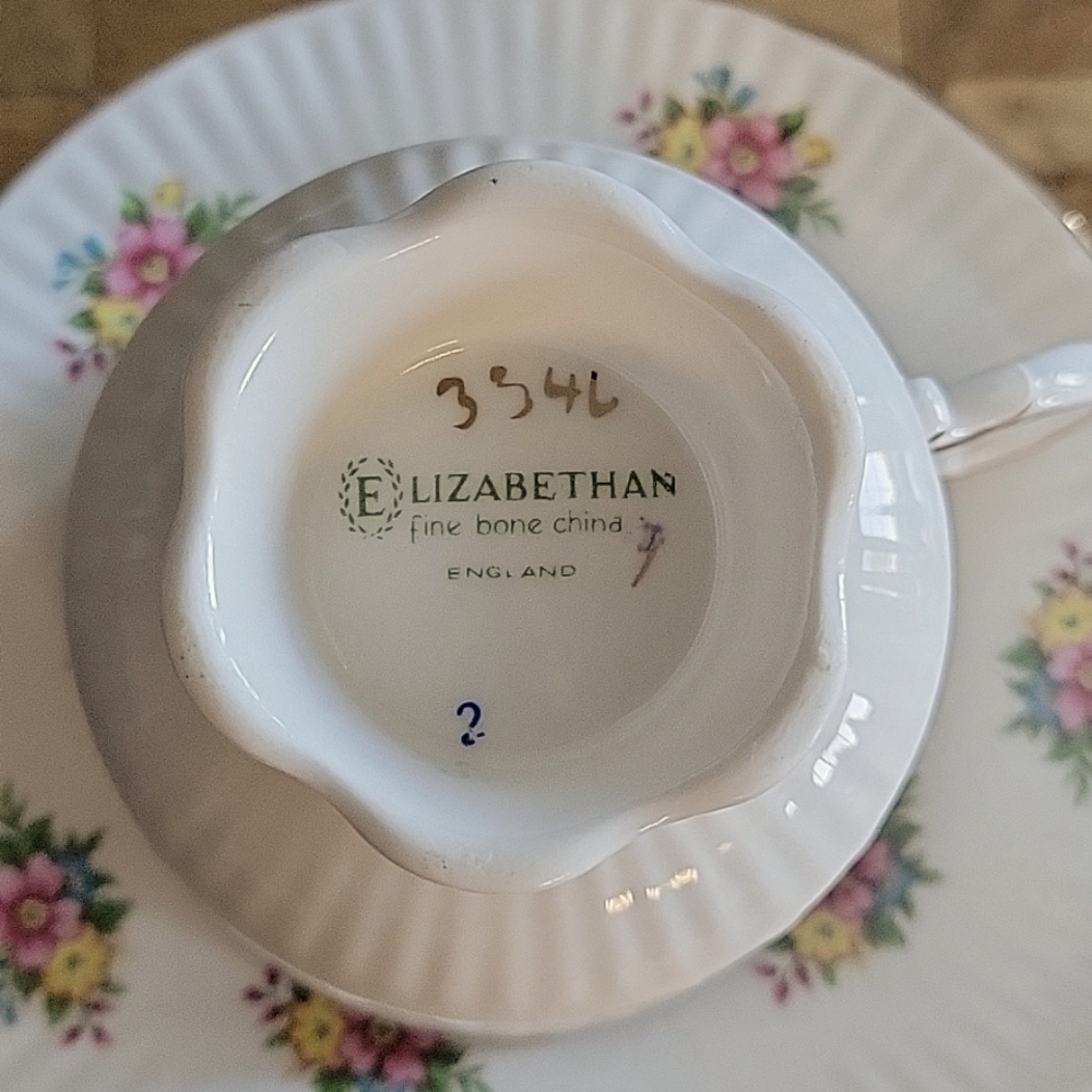 Teacup set - Picture 4 of 8